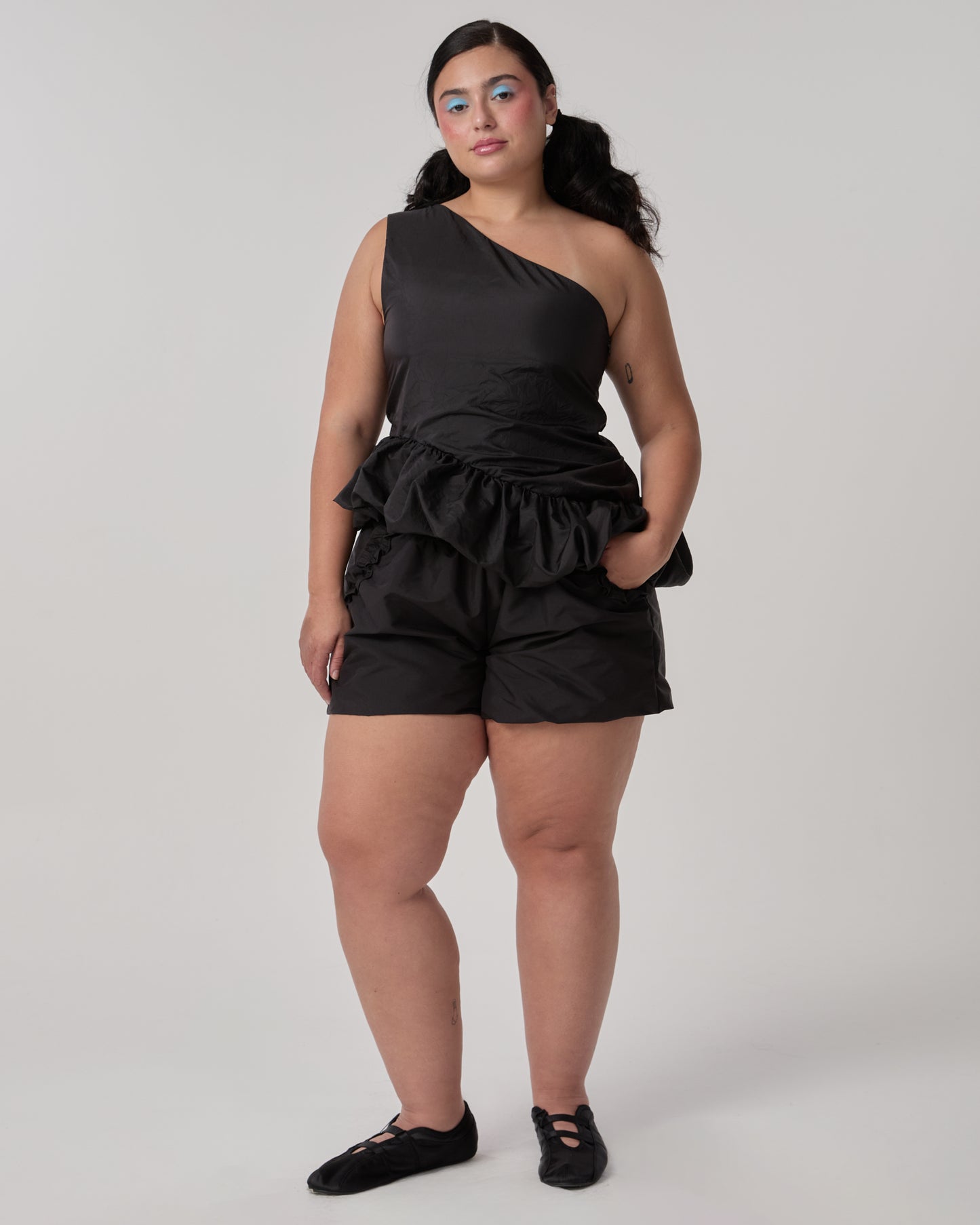 SHORTS BALONÊ CELINE PRETO