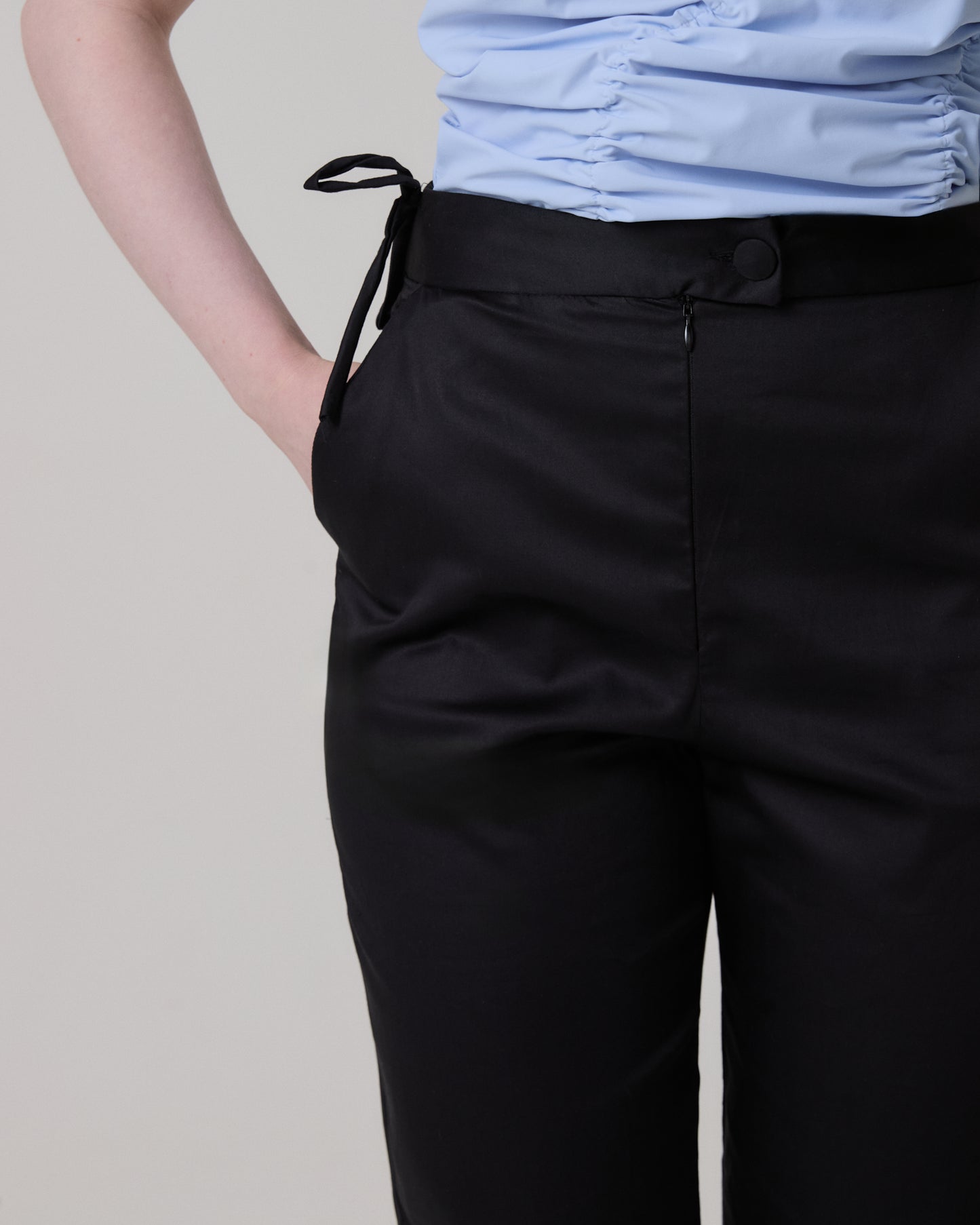 CALÇA CAPRI MARGOT PRETO