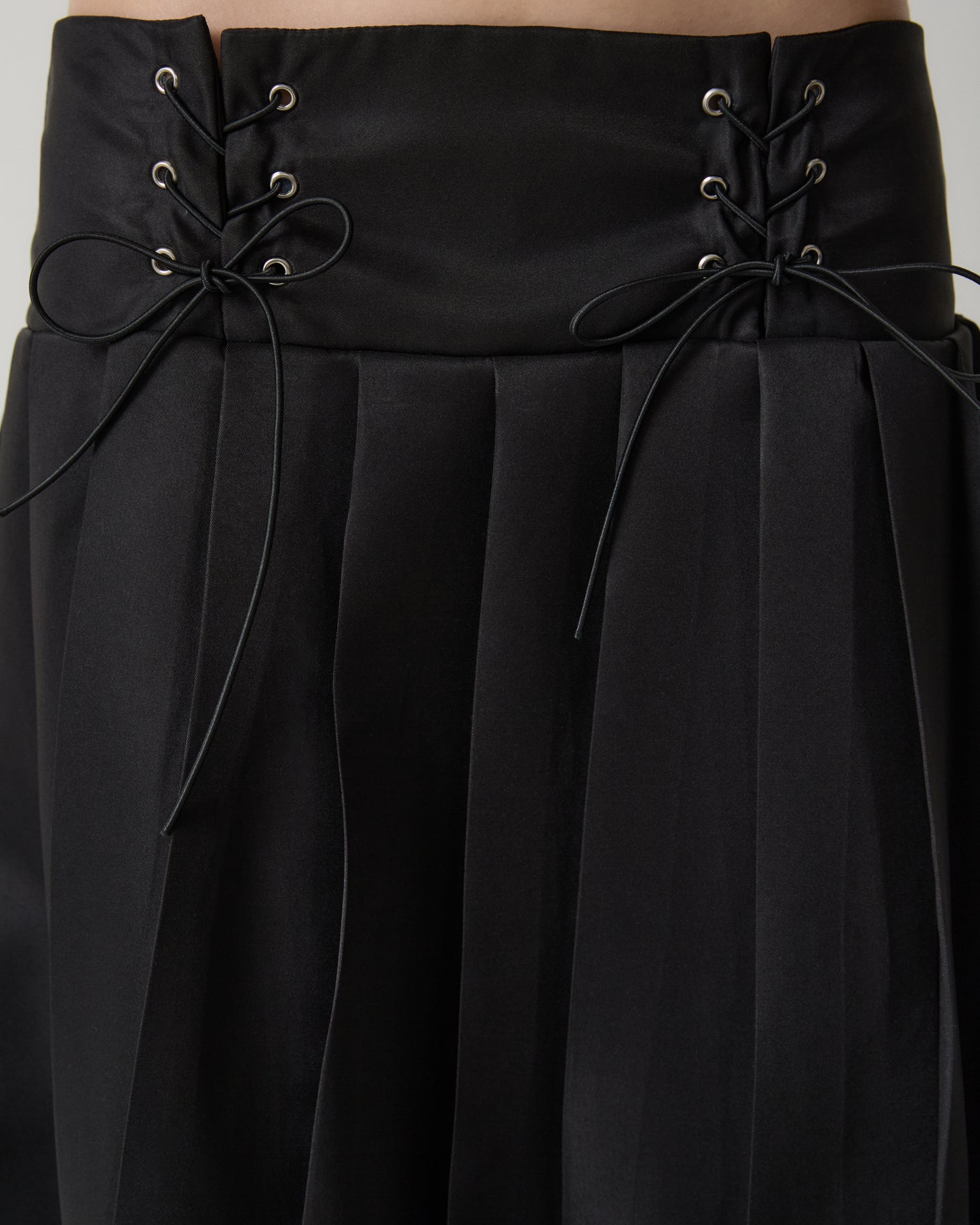 SAIA PLISSADA AGNES PRETO