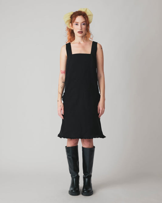 Vestido Reto Nancy Preto — look frente