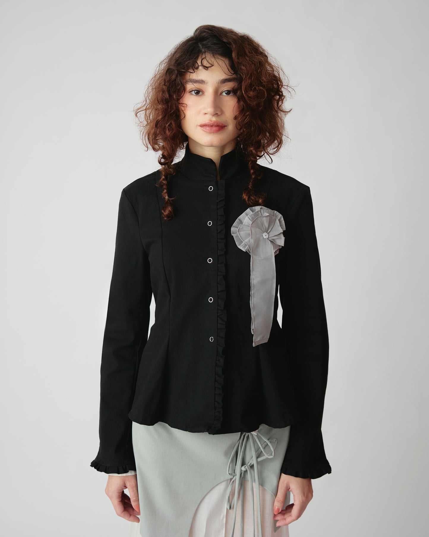 Broche Tule Cinza