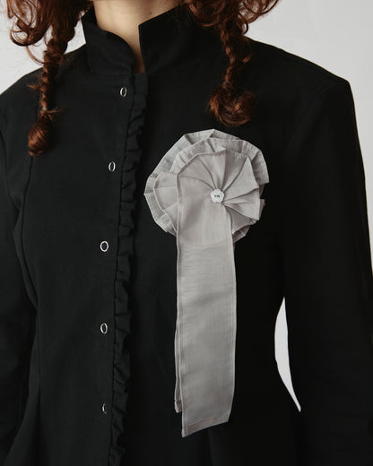 Broche Tule Cinza