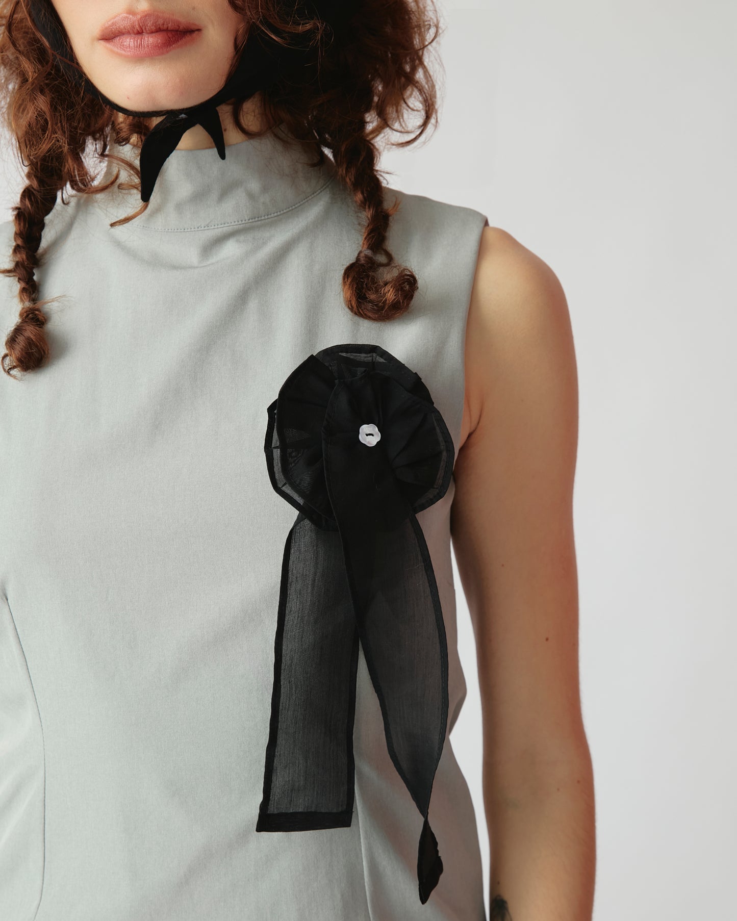 Broche Tule Preto